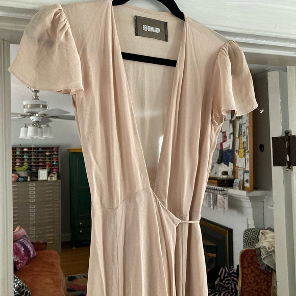 Floor length Reformation deep v gown - Picture 2 of 7